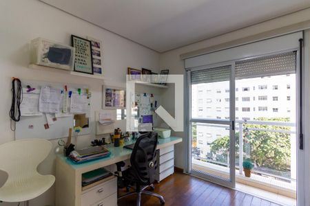 Apartamento à venda com 220m², 4 quartos e 4 vagasQuarto 2 - Suíte