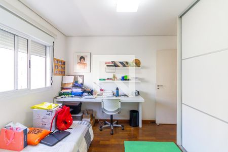 Apartamento à venda com 220m², 4 quartos e 4 vagasQuarto 4 - Suíte