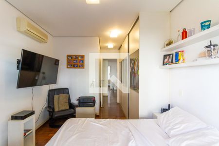 Apartamento à venda com 220m², 4 quartos e 4 vagasQuarto 3 - Suíte