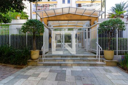 Apartamento à venda com 220m², 4 quartos e 4 vagasFachada