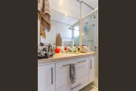 Apartamento à venda com 220m², 4 quartos e 4 vagasBanheiro da Suíte 3