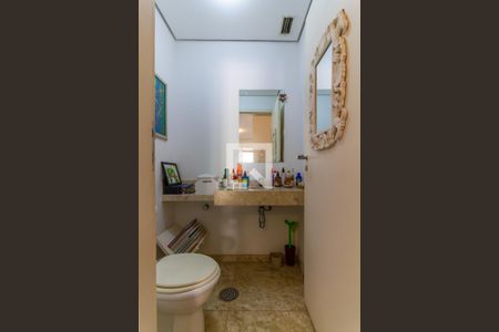 Apartamento à venda com 220m², 4 quartos e 4 vagasLavabo