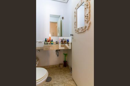 Apartamento à venda com 220m², 4 quartos e 4 vagasLavabo