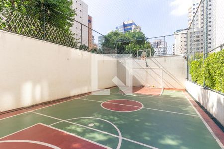 Apartamento à venda com 220m², 4 quartos e 4 vagasQuadra