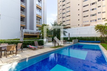 Apartamento à venda com 220m², 4 quartos e 4 vagasÁrea comum - Piscina