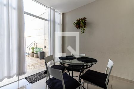 Casa à venda com 100m², 3 quartos e 1 vaga Casa à venda com 100m², 3 quartos e 1 vagaÁrea Gourmet