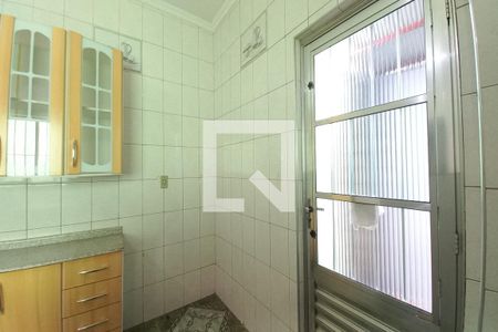 Casa para alugar com 70m², 2 quartos e 1 vagaÁrea de Serviço