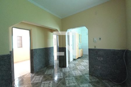 Casa para alugar com 70m², 2 quartos e 1 vagaSala 