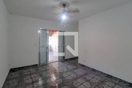 Quarto 1 de casa para alugar com 2 quartos, 160m² em Jardim República, São Paulo