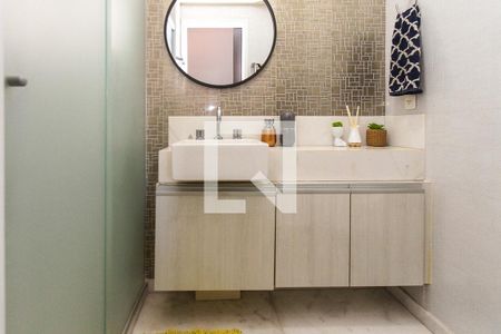 Apartamento à venda com 84m², 2 quartos e 2 vagasBanheiro da Suíte