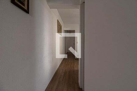 corredor para os comodos_2 de apartamento à venda com 1 quarto, 42m² em Liberdade, São Paulo