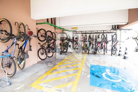 Apartamento à venda com 34m², 2 quartos e sem vaga Apartamento à venda com 34m², 2 quartos e sem vagaÁrea comum - Bicicletário