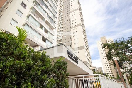 Apartamento à venda com 34m², 2 quartos e sem vaga Apartamento à venda com 34m², 2 quartos e sem vagaFachada e portaria