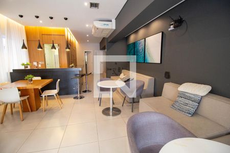 Apartamento à venda com 34m², 2 quartos e sem vaga Apartamento à venda com 34m², 2 quartos e sem vagaÁrea Comum - Salão de Festas