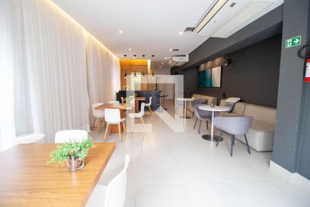 Apartamento à venda com 34m², 2 quartos e sem vaga Apartamento à venda com 34m², 2 quartos e sem vagaÁrea Comum - Salão de Festas