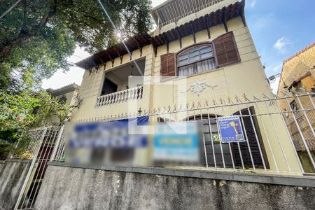 Casa à venda com 560m², 7 quartos e 4 vagasFachada