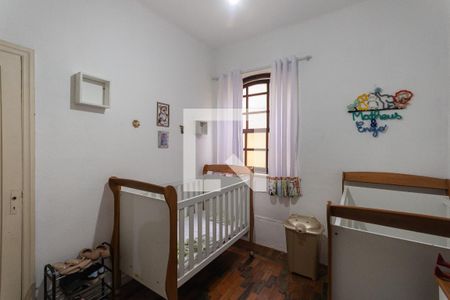 Casa à venda com 560m², 7 quartos e 4 vagasQuarto 1 primeiro andar