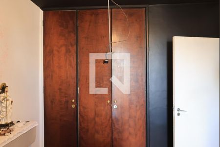 Apartamento à venda com 93m², 3 quartos e 1 vagaQuarto 2