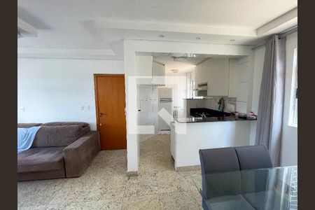 Sala de apartamento à venda com 3 quartos, 80m² em Santa Cruz Industrial, Contagem