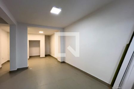 Casa à venda com 200m², 4 quartos e 2 vagasQuintal e área de serviço