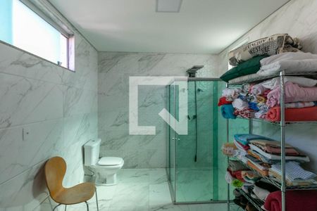 Banheiro Quarto 1 de casa para alugar com 3 quartos, 300m² em Santa Tereza, Belo Horizonte