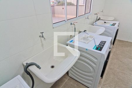 Studio para alugar com 25m², 1 quarto e sem vaga Studio para alugar com 25m², 1 quarto e sem vagaLavanderia