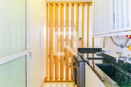 Apartamento à venda com 84m², 3 quartos e 2 vagas Apartamento à venda com 84m², 3 quartos e 2 vagasÁrea de Serviço