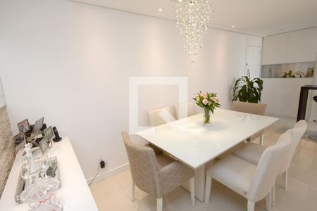 Apartamento à venda com 65m², 2 quartos e 1 vagaSala de Jantar
