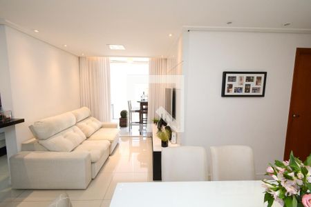 Apartamento à venda com 65m², 2 quartos e 1 vagaSala