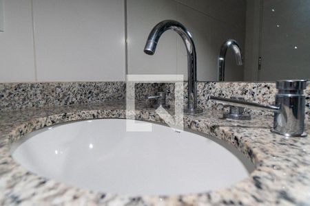 Apartamento para alugar com 67m², 2 quartos e 2 vagasBanheiro Social Detalhe