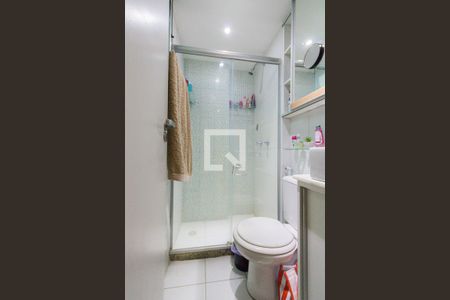 Apartamento à venda com 70m², 3 quartos e 1 vaga Apartamento à venda com 70m², 3 quartos e 1 vagaBanheiro da Suíte