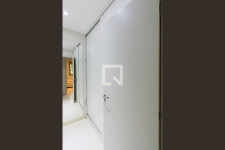 Apartamento à venda com 70m², 3 quartos e 1 vaga Apartamento à venda com 70m², 3 quartos e 1 vagaQuarto 2 - Closet