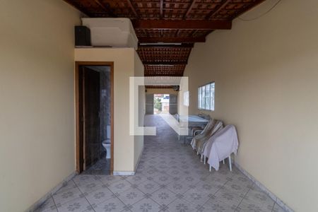 Casa à venda com 350m², 3 quartos e 5 vagasSalão 