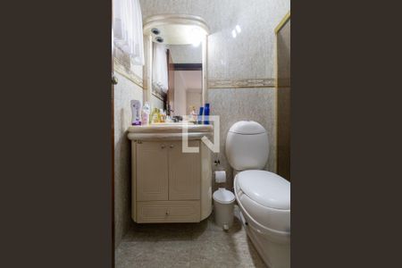 Casa à venda com 350m², 3 quartos e 5 vagasBanheiro Suíte 2