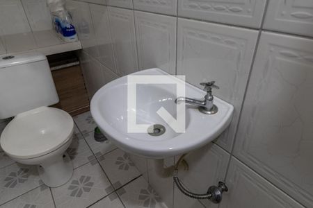 Casa à venda com 350m², 3 quartos e 5 vagasLavabo Externo 2