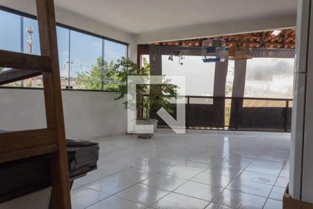 Casa à venda com 205m², 5 quartos e 3 vagas Casa à venda com 205m², 5 quartos e 3 vagasÁrea comum