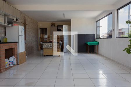 Casa à venda com 205m², 5 quartos e 3 vagas Casa à venda com 205m², 5 quartos e 3 vagasÁrea comum