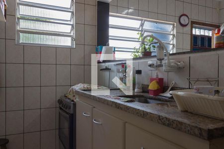 Casa à venda com 205m², 5 quartos e 3 vagas Casa à venda com 205m², 5 quartos e 3 vagasCozinha