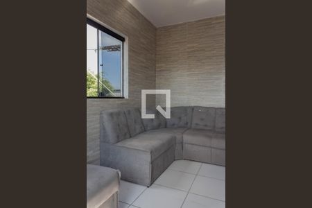 Casa à venda com 205m², 5 quartos e 3 vagas Casa à venda com 205m², 5 quartos e 3 vagasSala