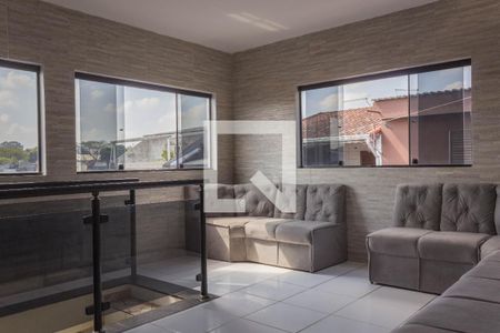 Casa à venda com 205m², 5 quartos e 3 vagas Casa à venda com 205m², 5 quartos e 3 vagasSala