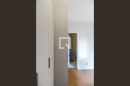 Apartamento para alugar com 107m², 3 quartos e 2 vagas Apartamento para alugar com 107m², 3 quartos e 2 vagasCloset da suíte