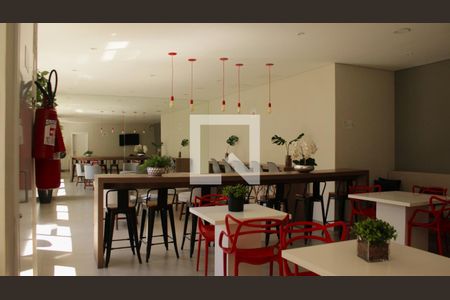 Apartamento para alugar com 38m², 1 quarto e sem vagaÁrea comum - Salão de festas