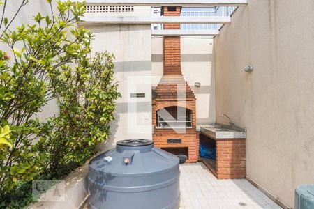 Apartamento à venda com 135m², 3 quartos e 3 vagas Apartamento à venda com 135m², 3 quartos e 3 vagasÁrea comum - Churrasqueira