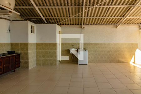 Casa à venda com 300m², 3 quartos e 4 vagasÁrea de serviço 