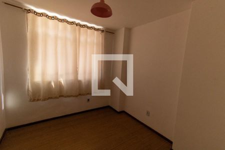 Quarto de apartamento à venda com 2 quartos, 45m² em Icaraí, Niterói