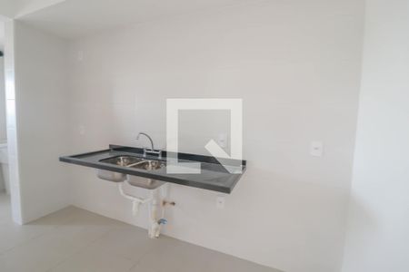 Apartamento à venda com 95m², 3 quartos e 2 vagas Apartamento à venda com 95m², 3 quartos e 2 vagasCozinha e Área de Serviço