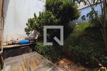 Casa à venda com 75m², 2 quartos e 1 vagaQuintal