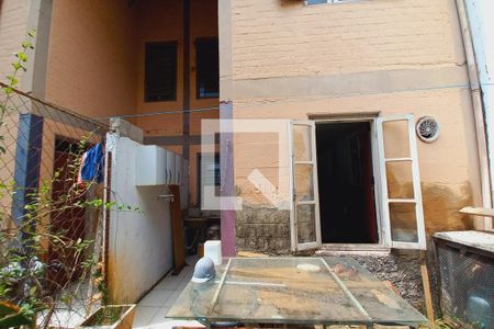Casa à venda com 75m², 2 quartos e 1 vagaQuintal
