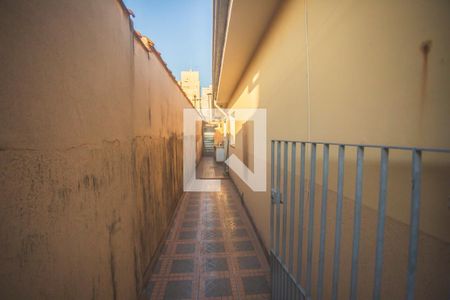 Casa à venda com 257m², 3 quartos e 3 vagasCorredor Lateral