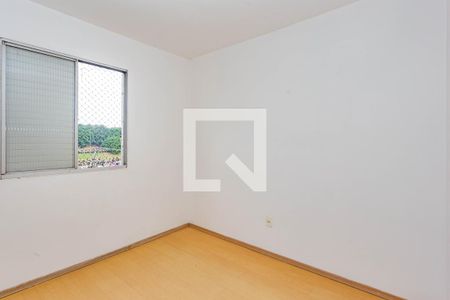 Quarto 2 de apartamento para alugar com 2 quartos, 46m² em Vila Liviero, São Paulo